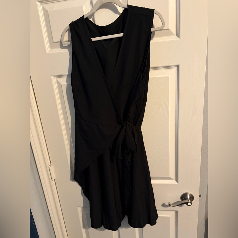 408- SHEIN Black tank Wrap Dress